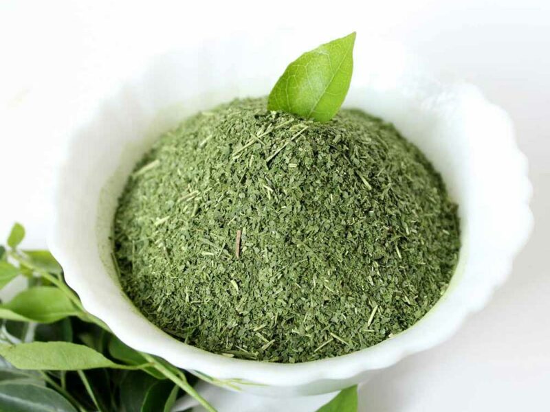 Curry leaves powder | කුඩු කළ කරපිංචා